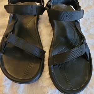 Teva sandles